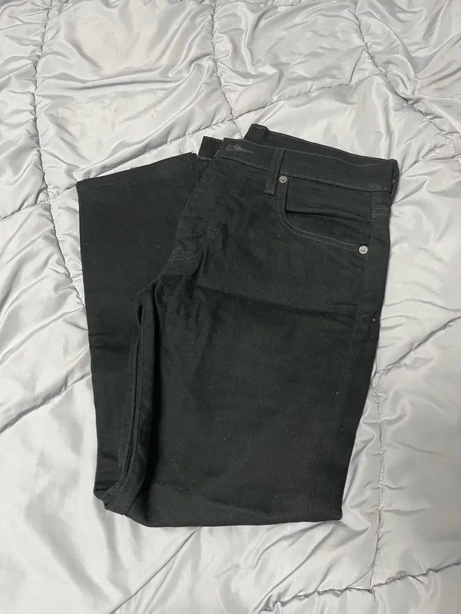 出品 LEVI'S(リーバイス) 512 ブラックジーン 30x32