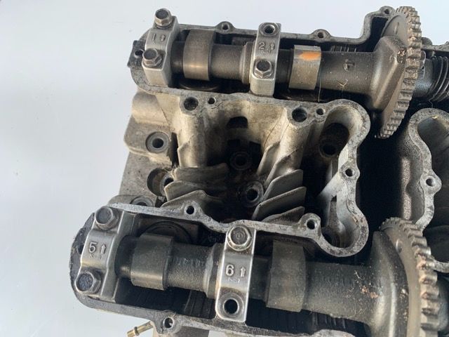 KAWASAKI Z400FX.Z500FX.Z550FX シリンダーヘッド - メルカリ