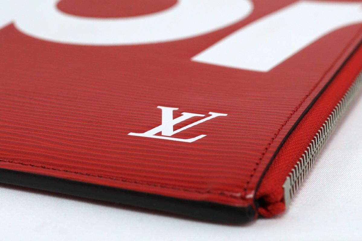 LOUIS VUITTON ルイヴィトン クラッチバッグ　エピ　レッド LOUIS VUITTON ルイヴィトン Supreme シュプリーム EPI Pochette