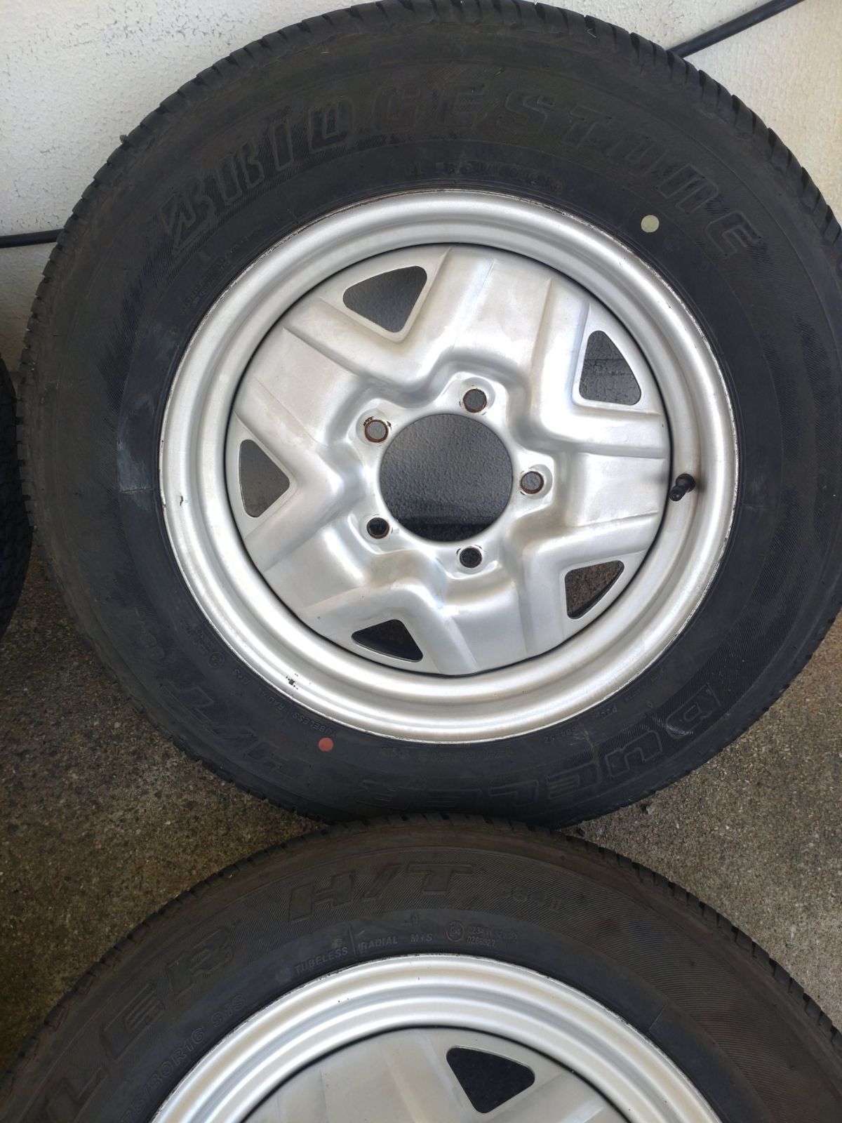 PCD139.7-5H ＆ブリヂストン