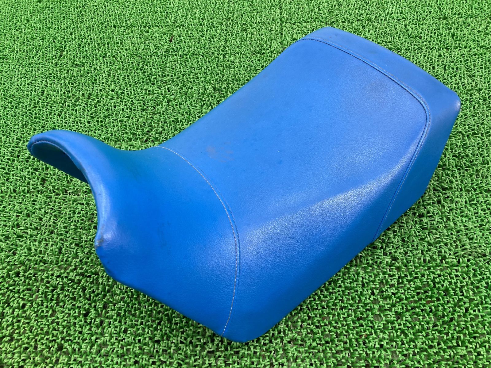GF250 シート 45100-34A00 スズキ 純正 中古 バイク 部品 GJ71C GF250S