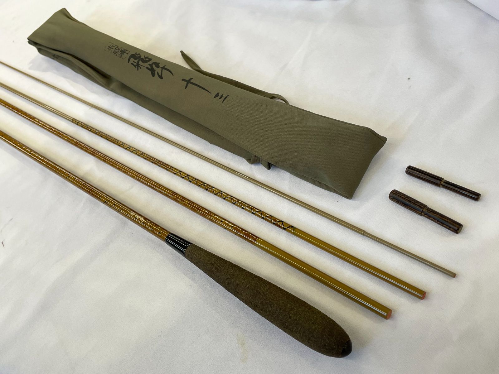 極美品 シマノ 朱紋峰 飛ぬけ 十三 ヘラ竿 ヘラブナ 13尺 3.9m