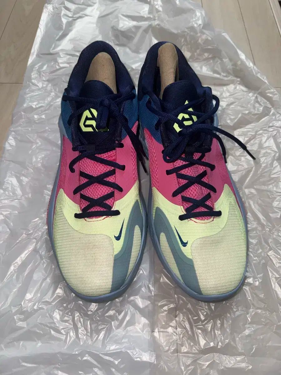 イ・ボヨンさん着用 ALEXANDER MCQUEEN オーバーサイズワンピース