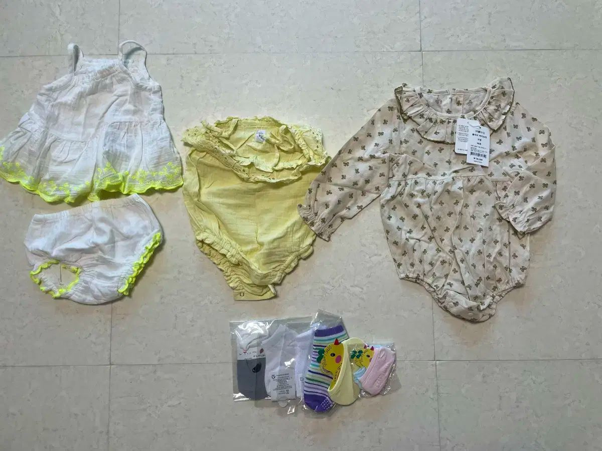 ギャップ ベイビー リトルティニー 女児 ボディスーツ セットアップ 90