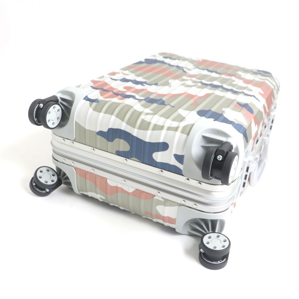 未使用品▽限定希少モデル RIMOWA リモワ 925.53.09.4