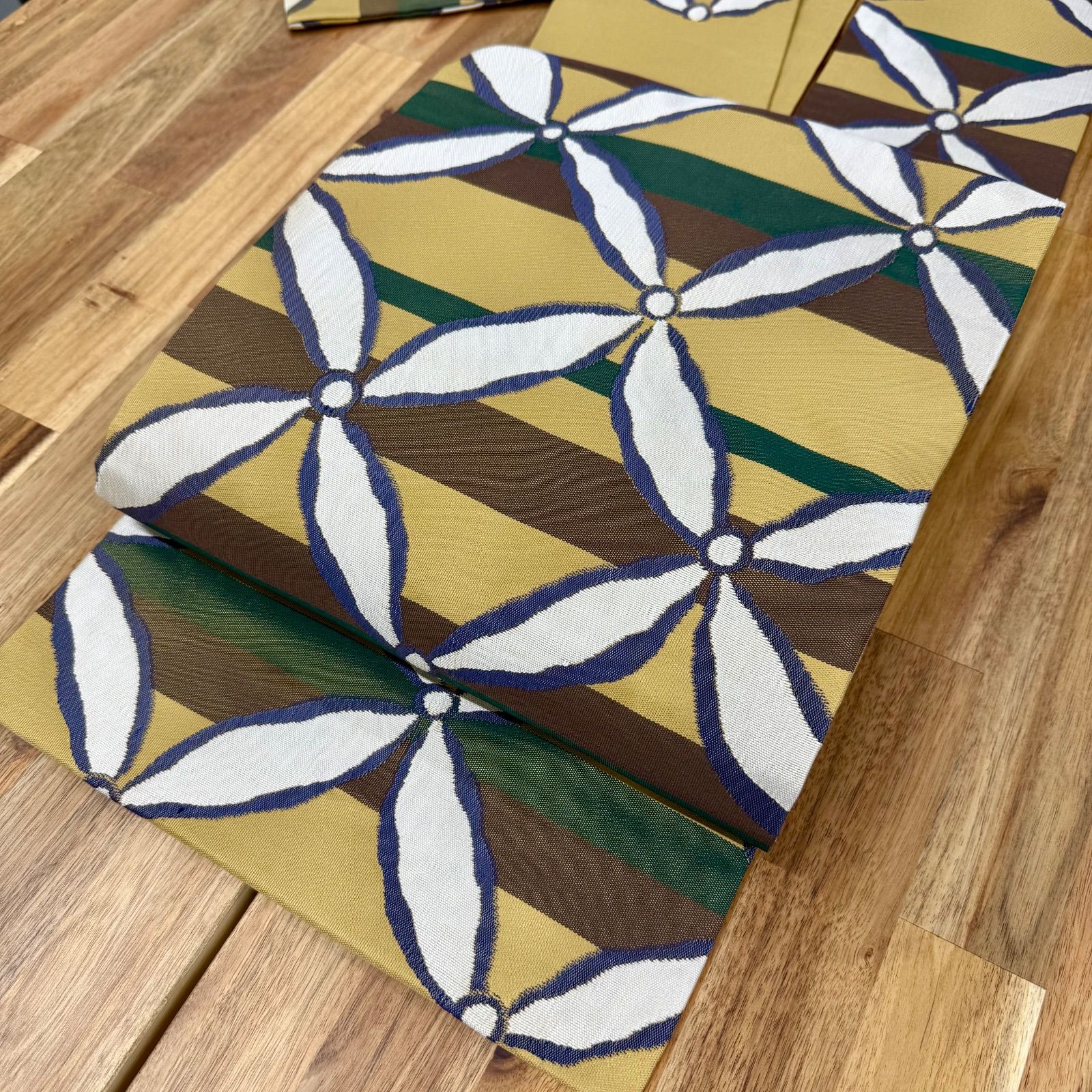 小紋 胴抜き 紬 横縞 リーフ 小鳥 着物 091a p 絽小紋[虹色の横縞 小紋