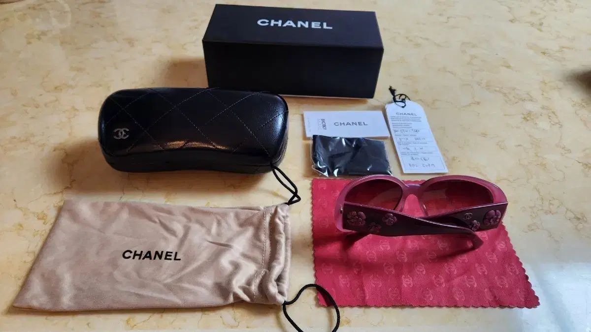 2008 シャネル カメリア サングラス