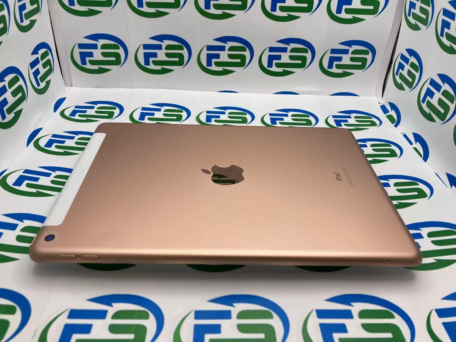 Apple iPad 第8世代 Wi-Fi 32GB ローズゴールド Apple iPad(第8世代)32GB