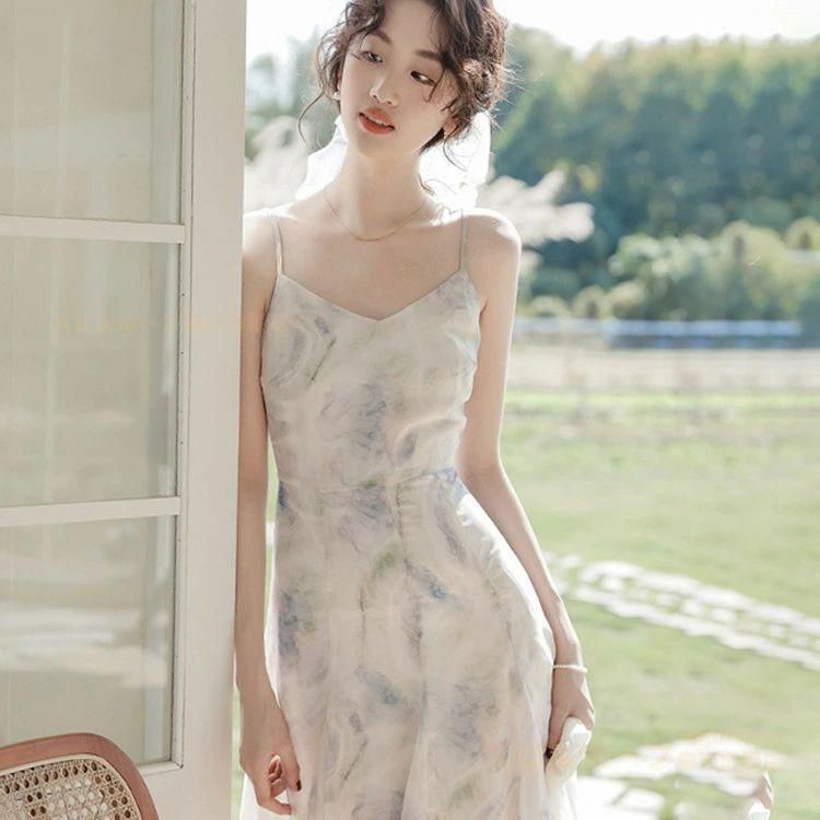 女性