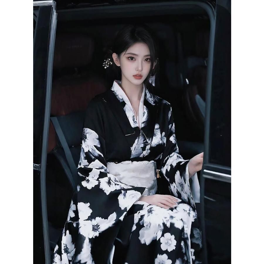 女性