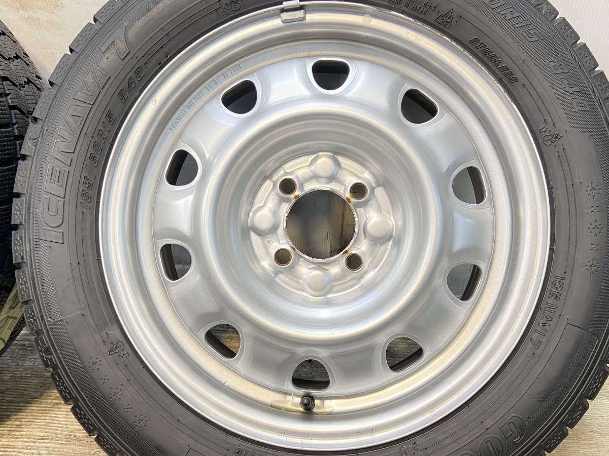 スタッドレスタイヤ