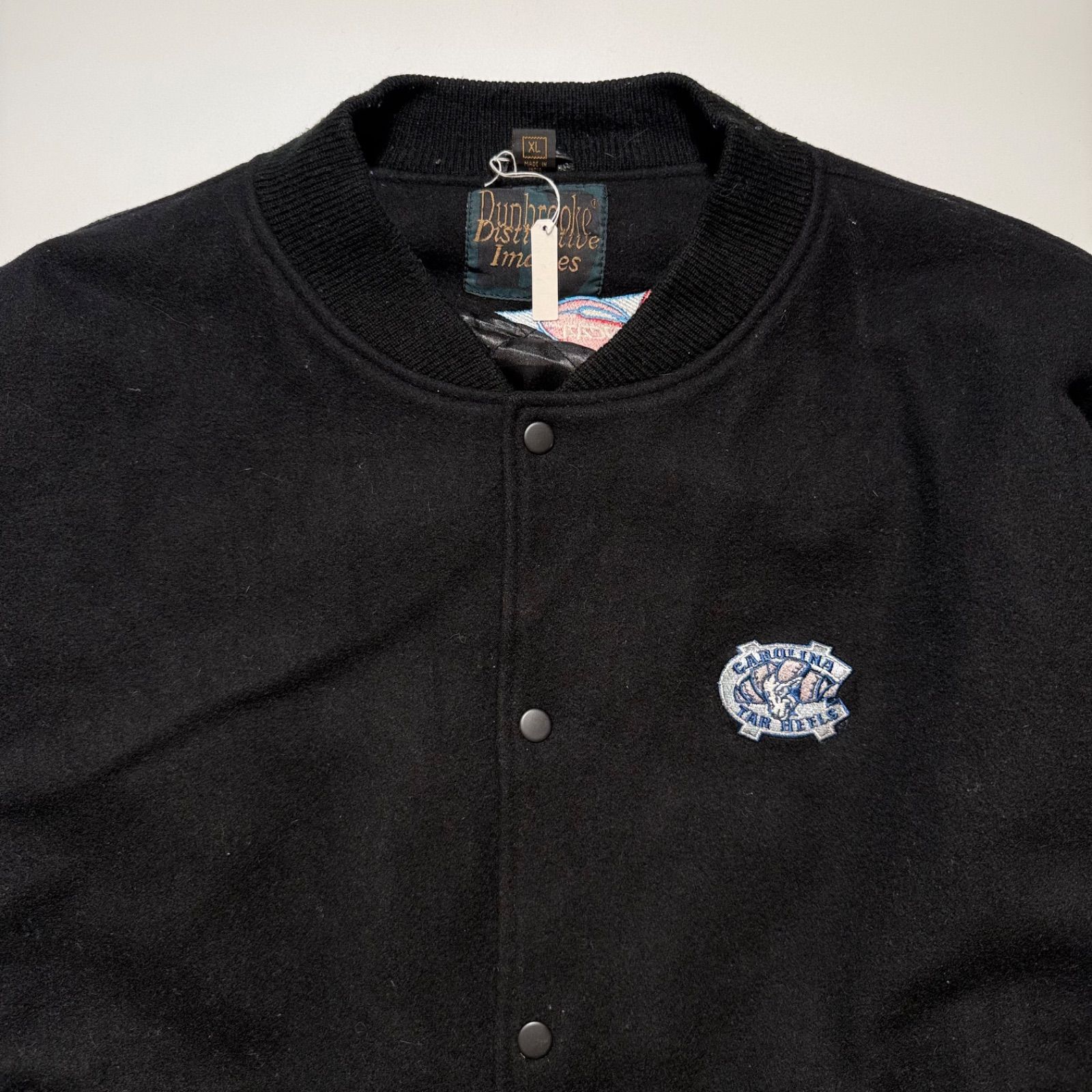 NCAA ノースカロライナ大学 ワンポイント刺繍 ブラックウールレザー 