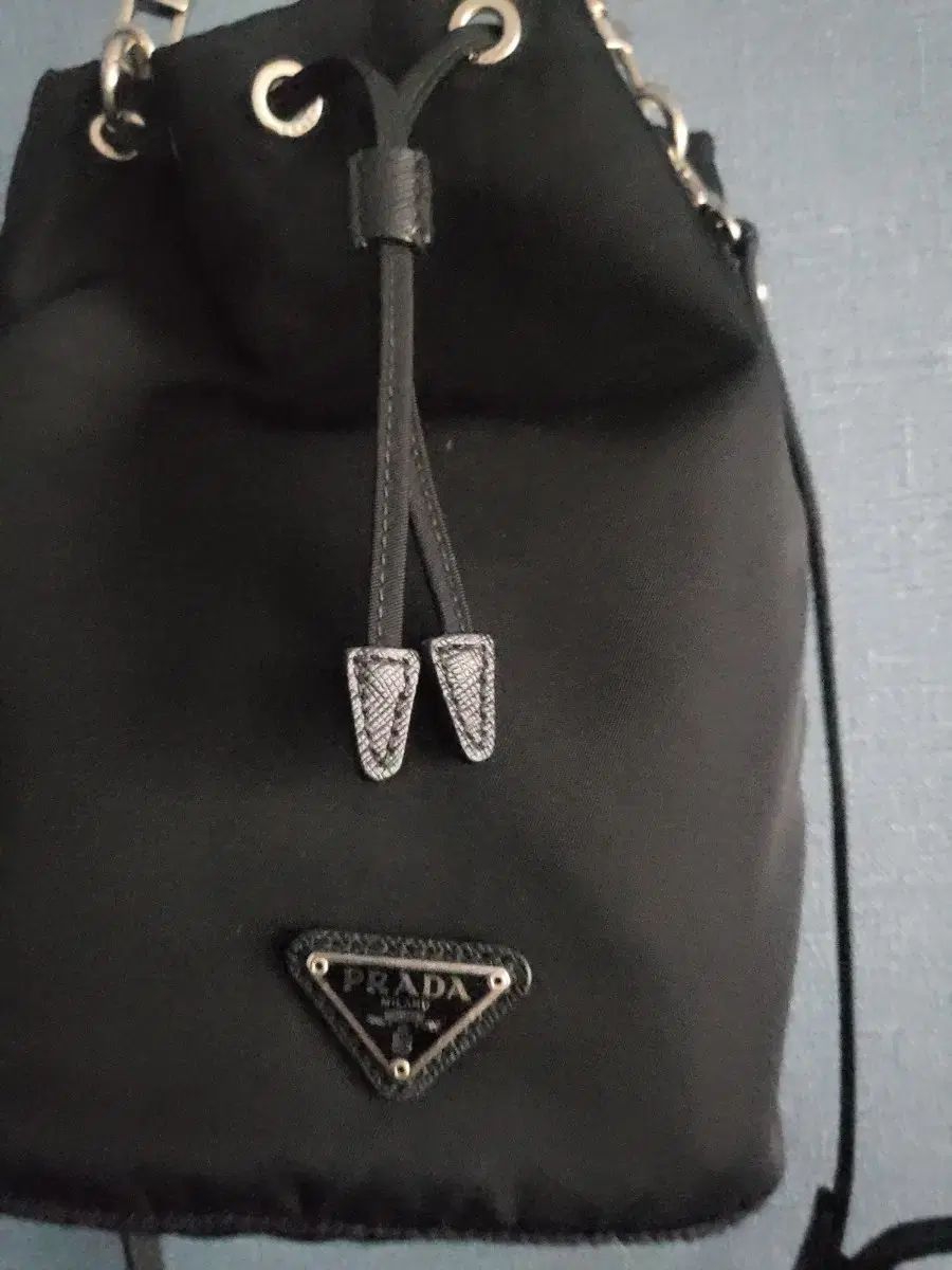 PRADA プラダ