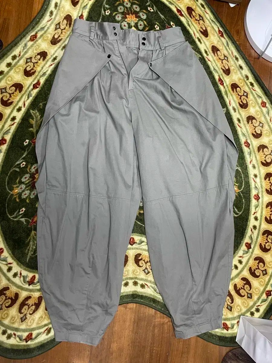 三養YOUTH IN THE SHADE SHADE Ver. ウィング バルーン パンツ