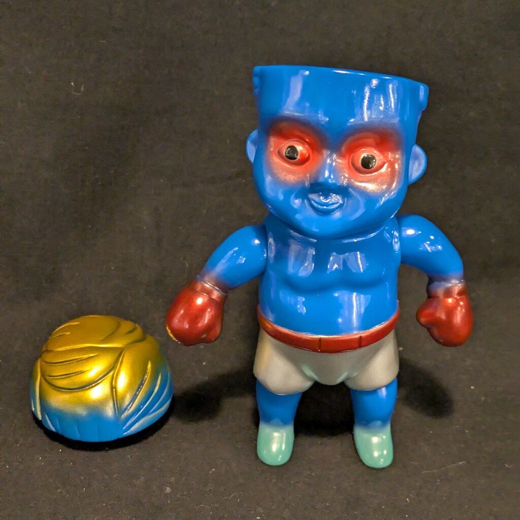 Blood Guts Toys izumonster ピポパ ボクシング 青成型