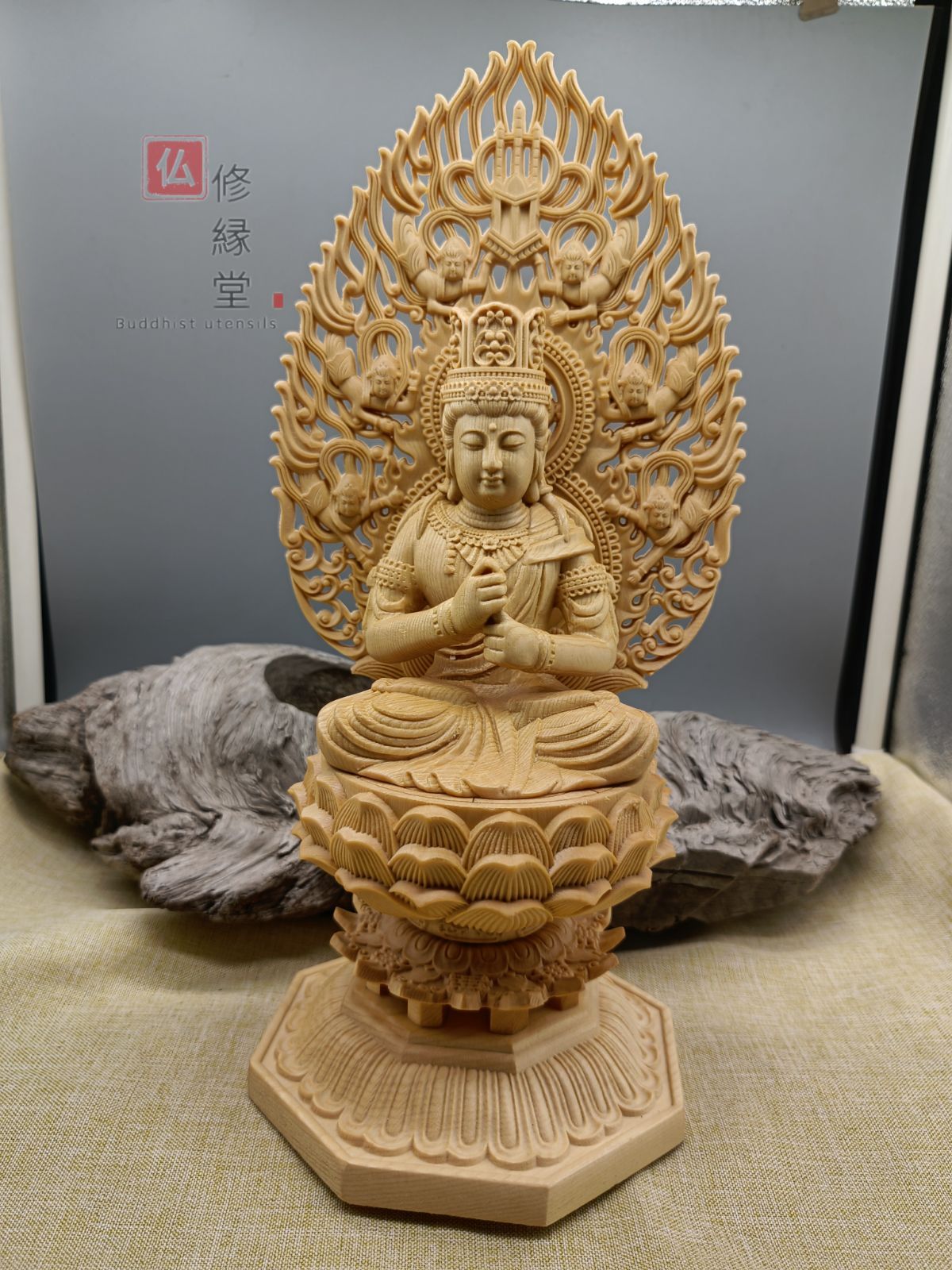 修縁堂】木彫り 仏像 大日如来座像 彫刻 一刀彫 天然木檜材 仏教工芸品-