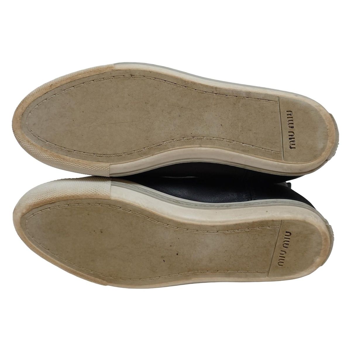 ⭐︎MIU MIU ブラック レザー ショートブーツ 36 1/2 MIU MIU ブラック レザー ショートブーツ Miu Miu バックル