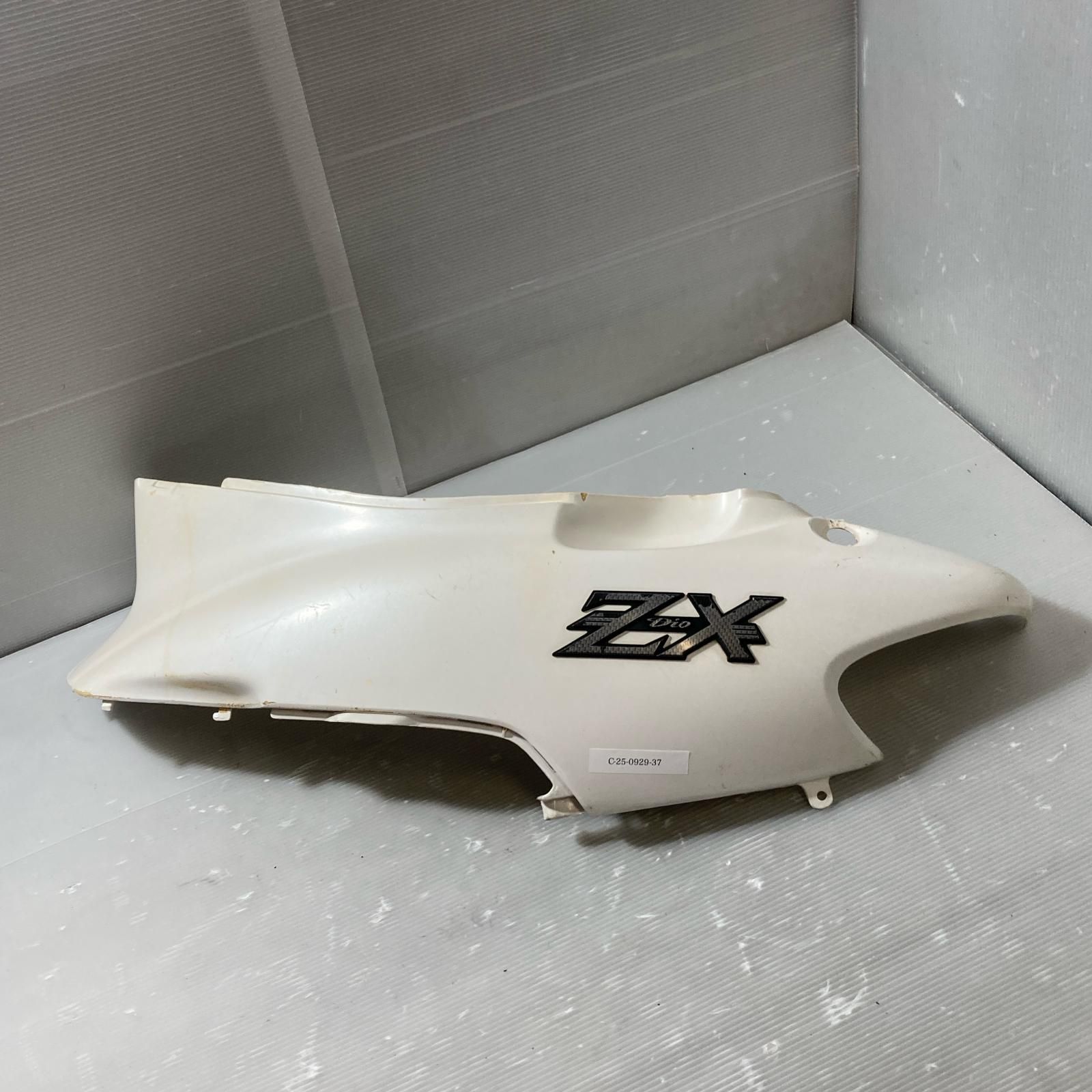 HONDA ディオ50 AF35 ZX ボディー カバー左 Dio ホンダ