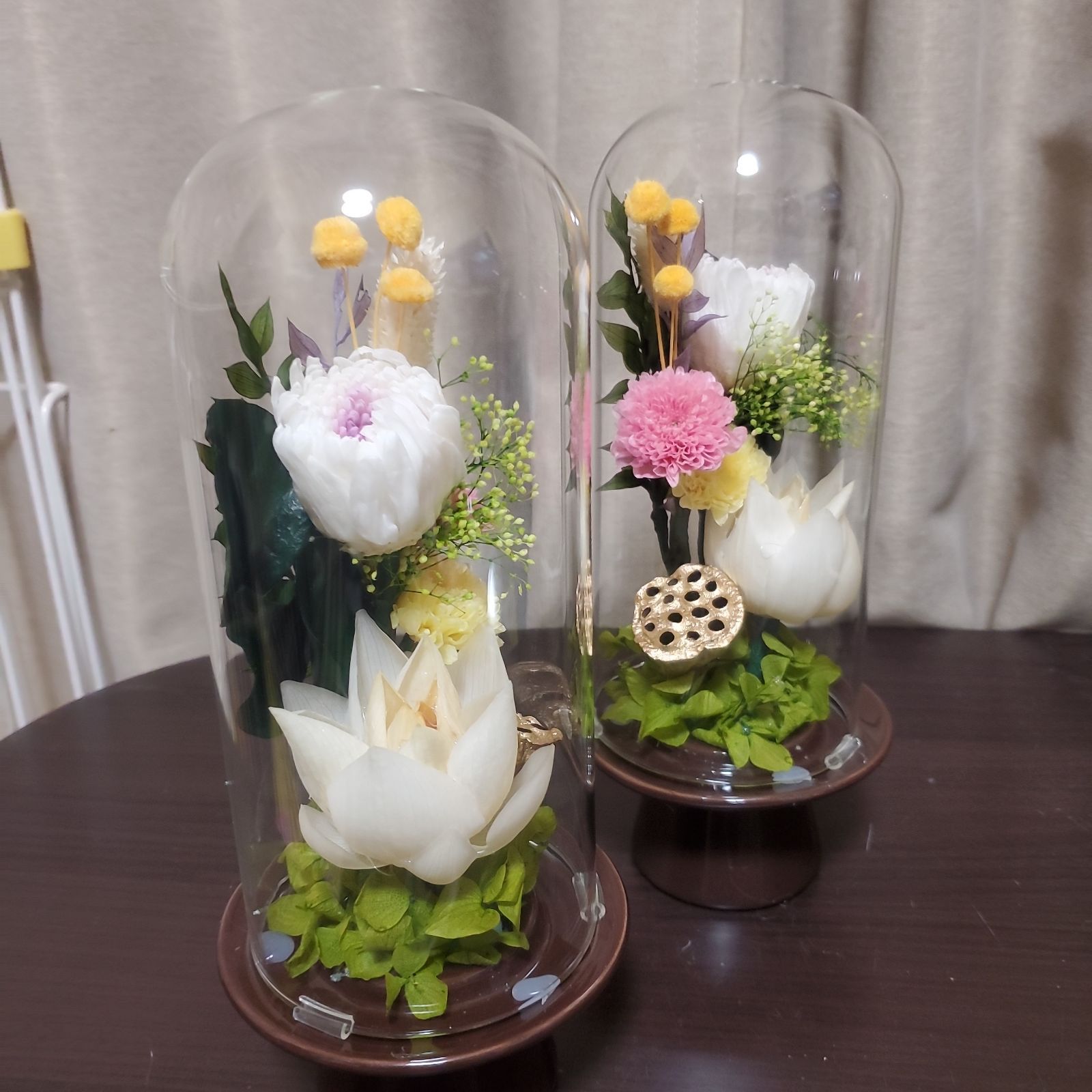 特選仏花 異形ガラスドーム中一基 造花無し 蓮の花 プリザーブド 