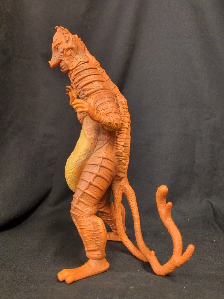 プレジデントジャパン ウルトラソフビSTシリーズ03 赤色火焔怪獣