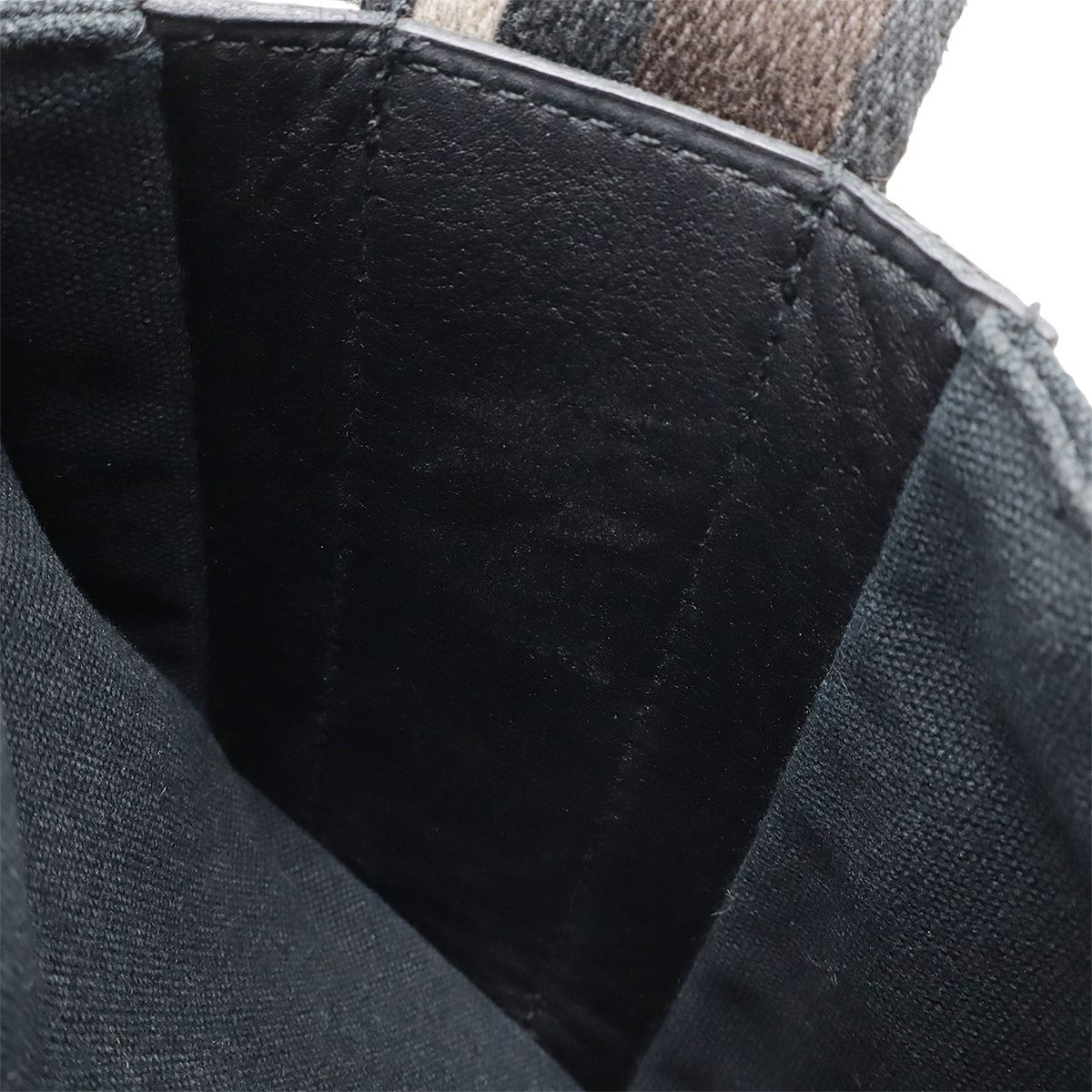 黒