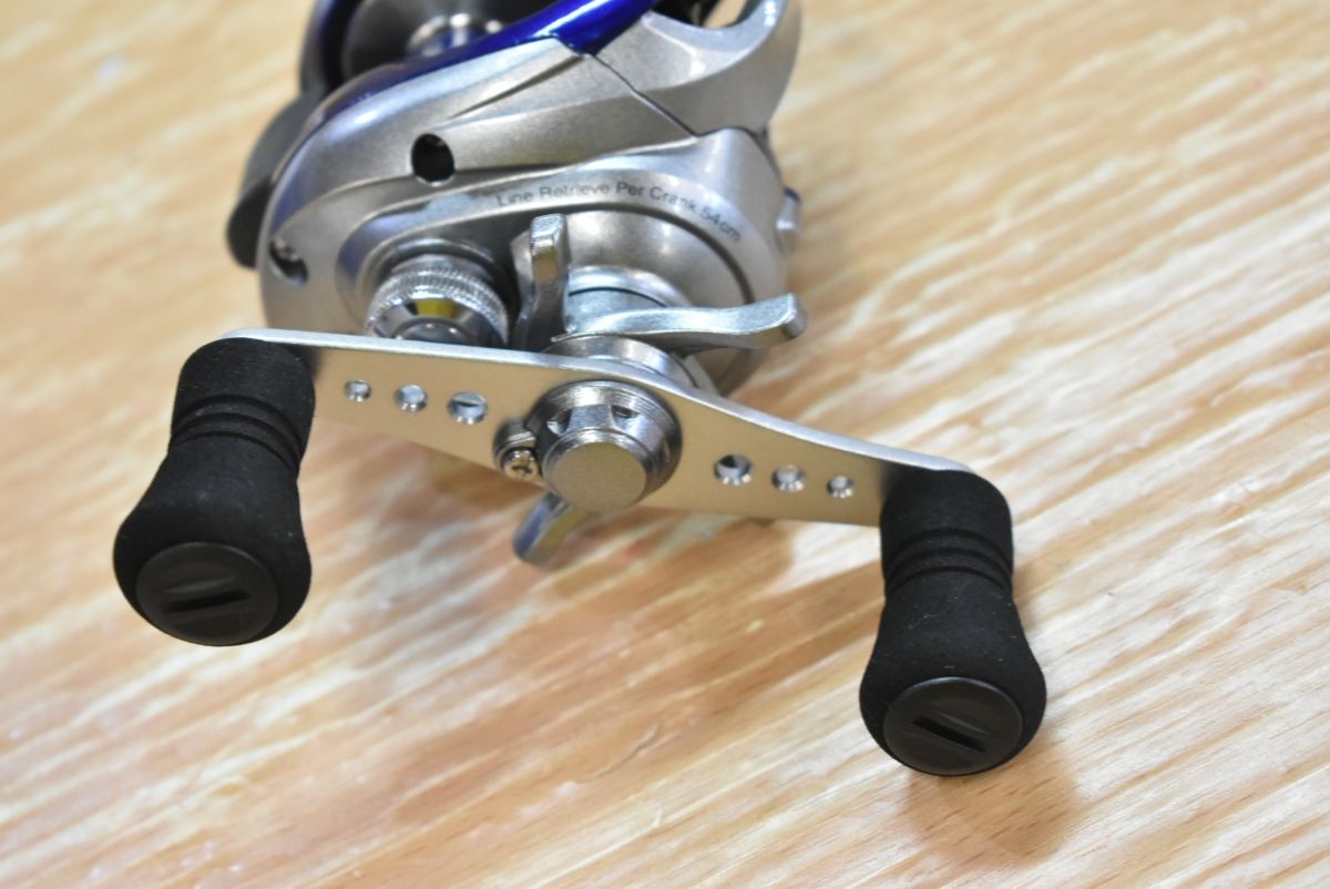 シマノ 11 ソルティーワン PG 右巻き ベイトリール SHIMANO
