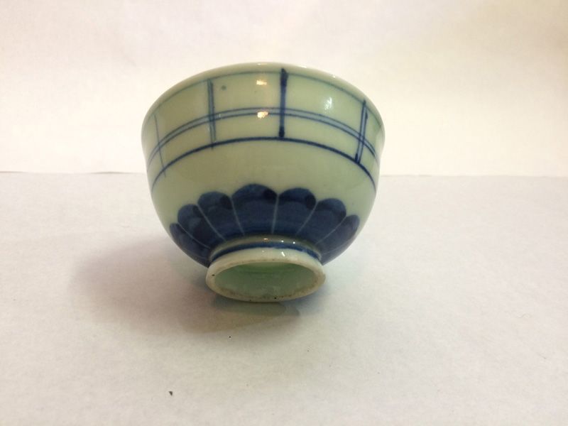 鍋島青磁-染付-汲出-小碗 - メルカリ 