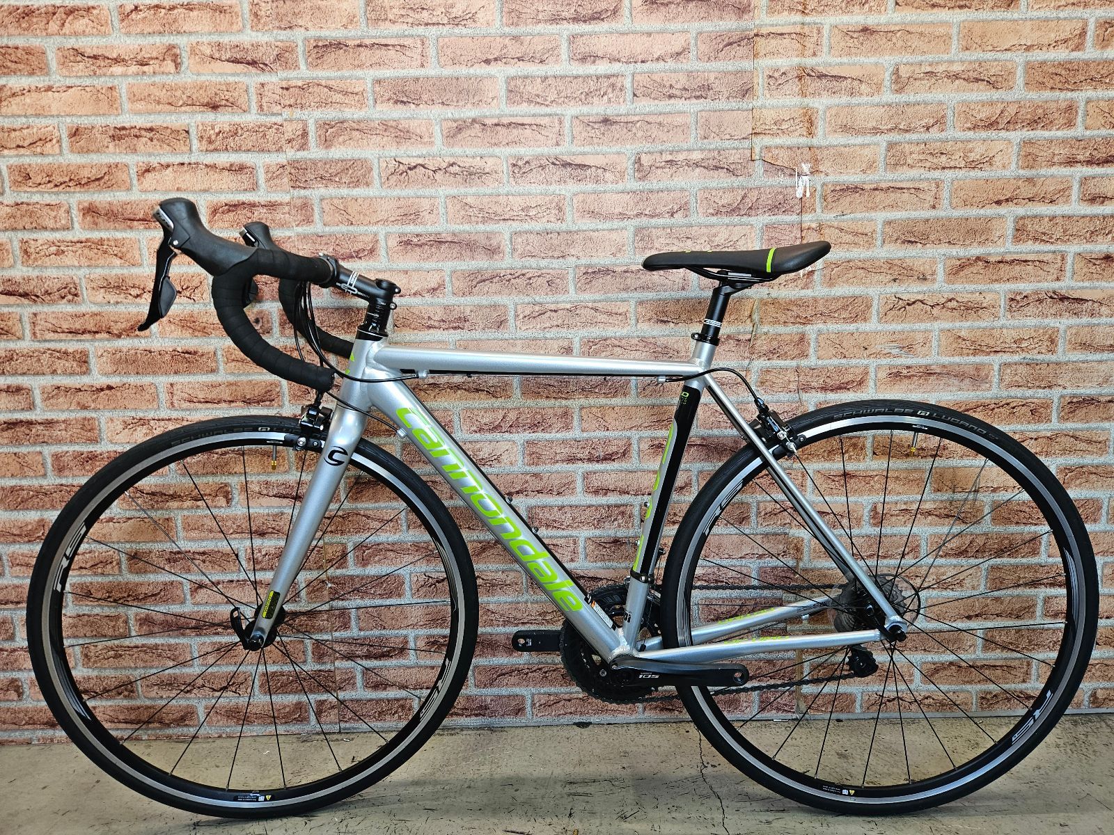 美品 キャノンデール CANNONDALE キャド オプティモ 4 CAAD OPTIMO 4 CLARIS 2022年 ロードバイク 48サイズ シルバー CAAD Optimo 3 | Race Bikes | Cannondale