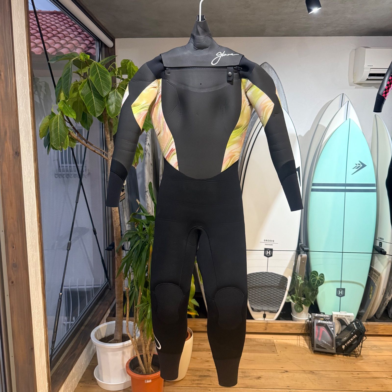 中古 ウエットスーツ セミドライ GLARE グレアー 国産 WOMEN Mサイズ