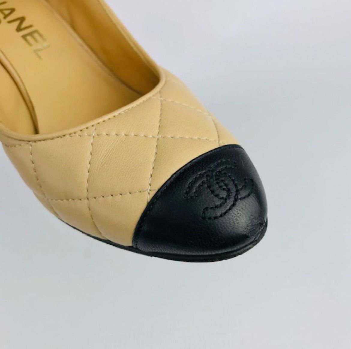 【美品】◆CHANEL◆シャネル サンダル 型押しレザー 刺繍 バイカラー 36 CHANEL シャネル ミュールサンダル G45947 36 1/2サイズ
