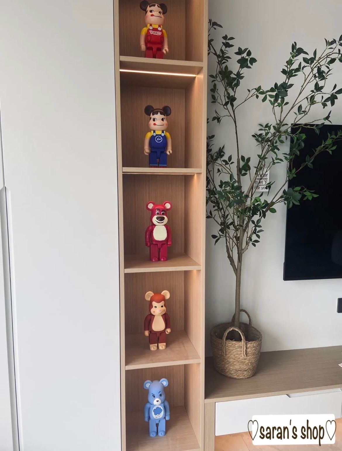 ブルックリン kaws