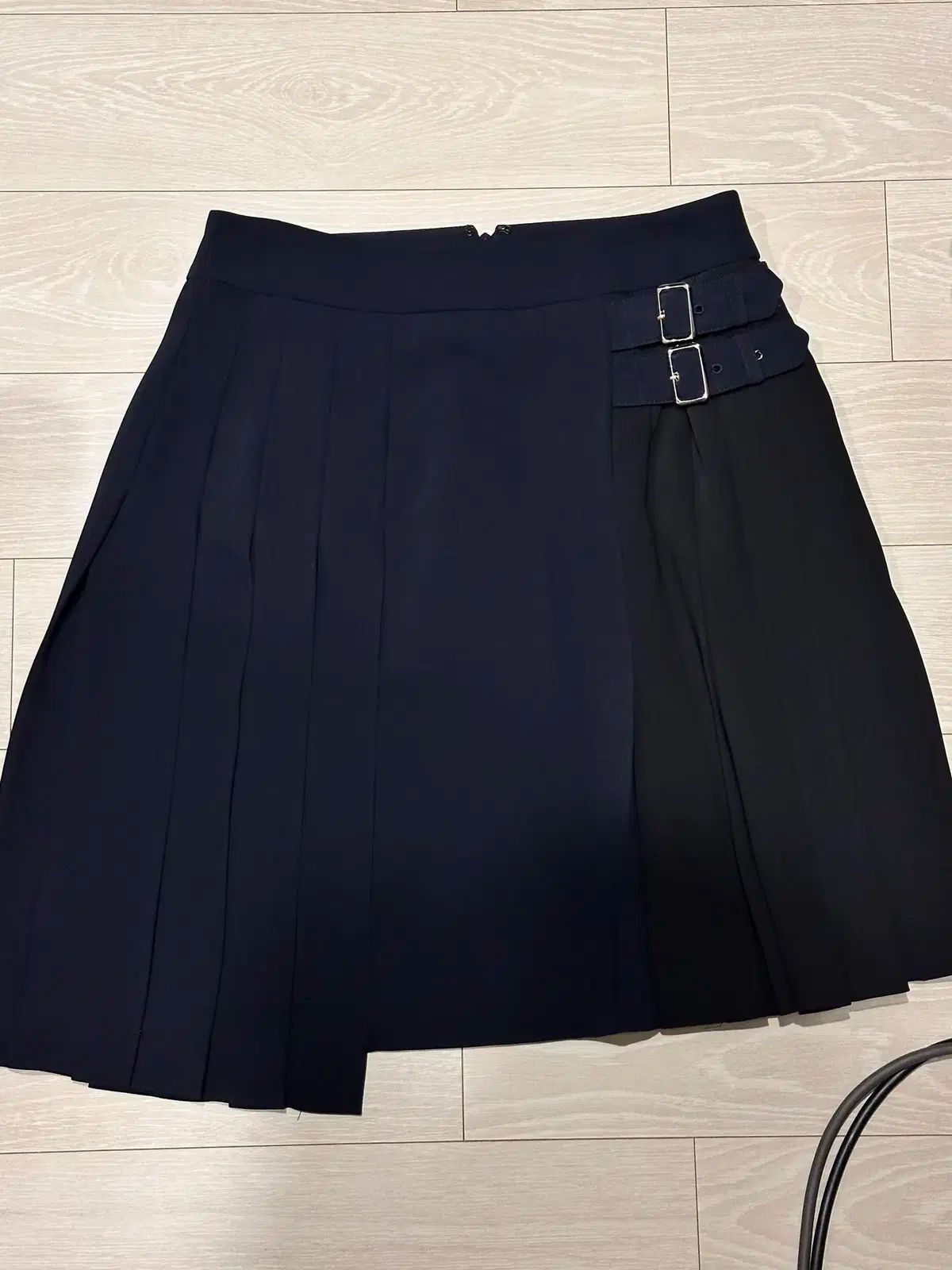 LUCKY CHOUETTE ラッキーシュエトゥ プリーツ スカート ダークネイビー
