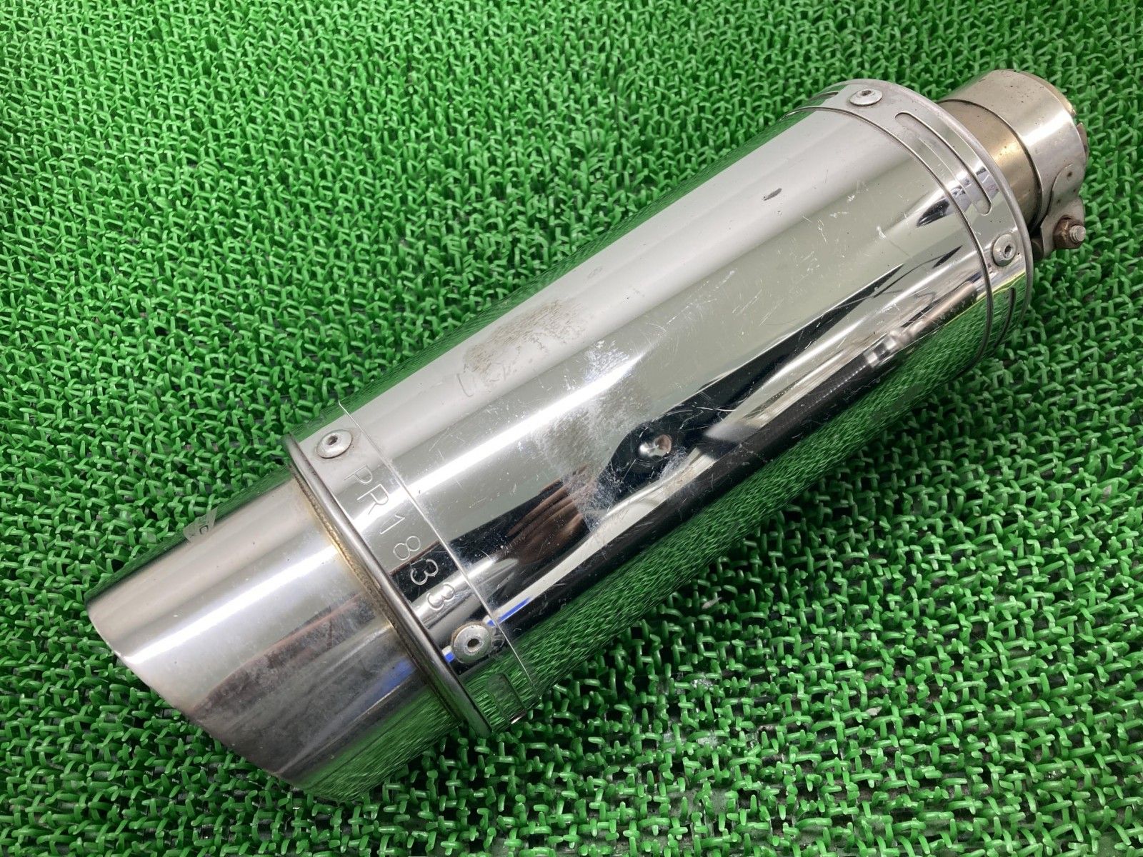 デルケビック製 サイレンサーマフラー PR1833 社外 バイク 部品