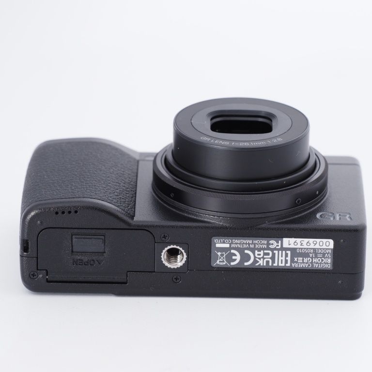 RICOH リコー GR IIIx デジタルカメラ 焦点距離 40mm / 24.2M APS-Cサイズ GRIIIx GR3x