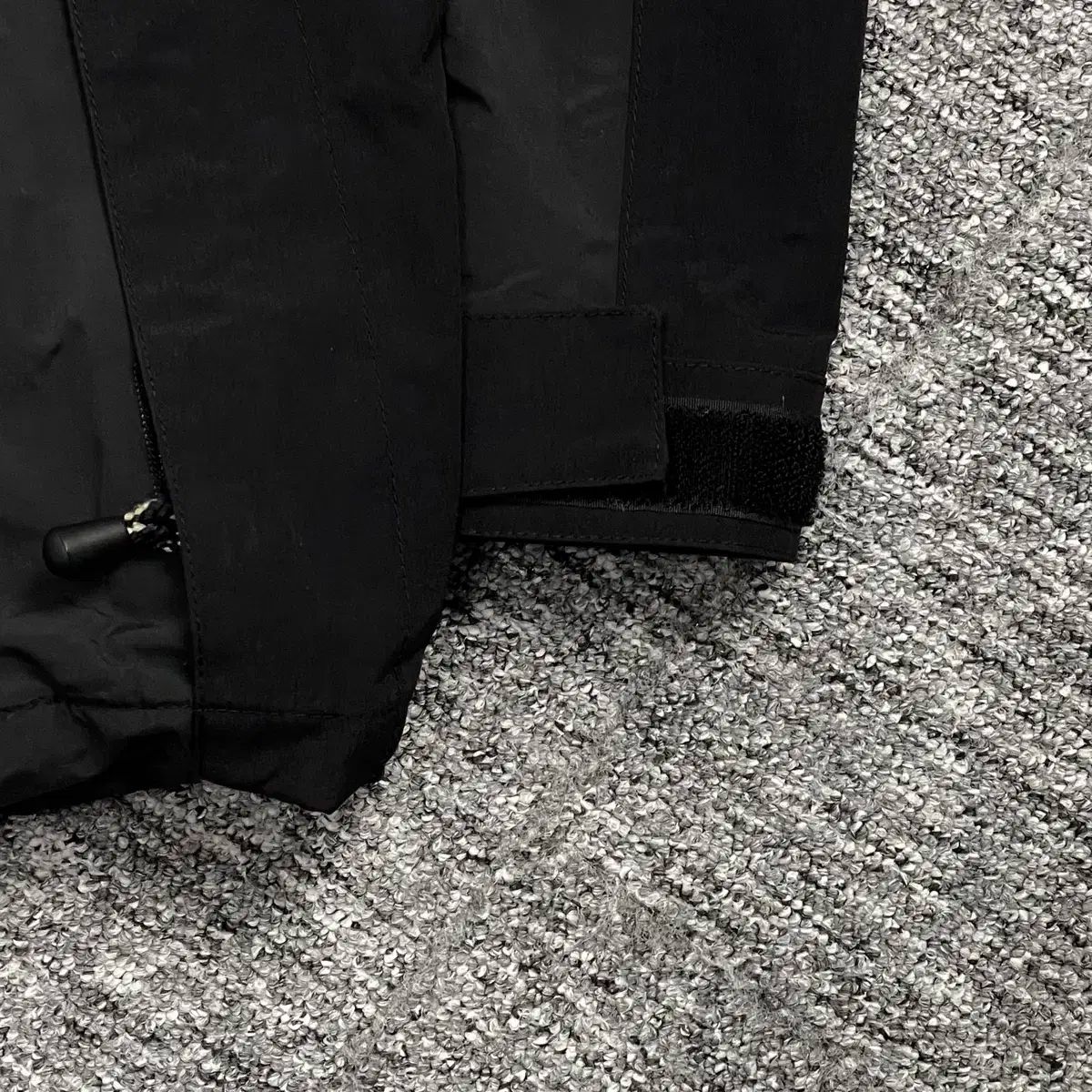 GORE-TEX₍ゴアテックス ブラック