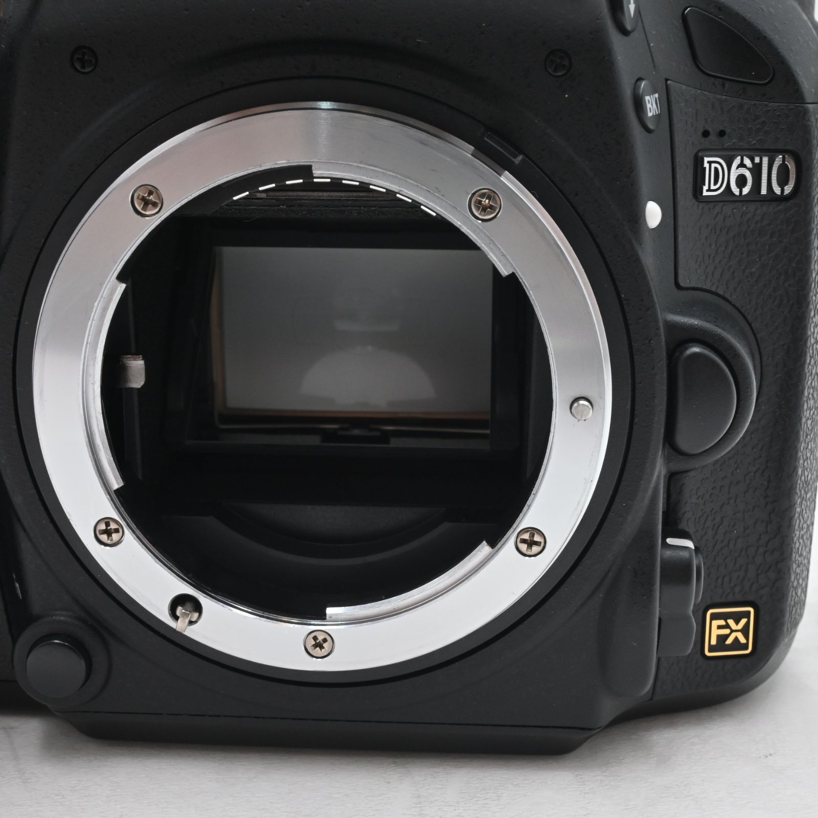ニコンd610 カメラ Nikon D610 デジタル一眼レフカメラ シャッター数