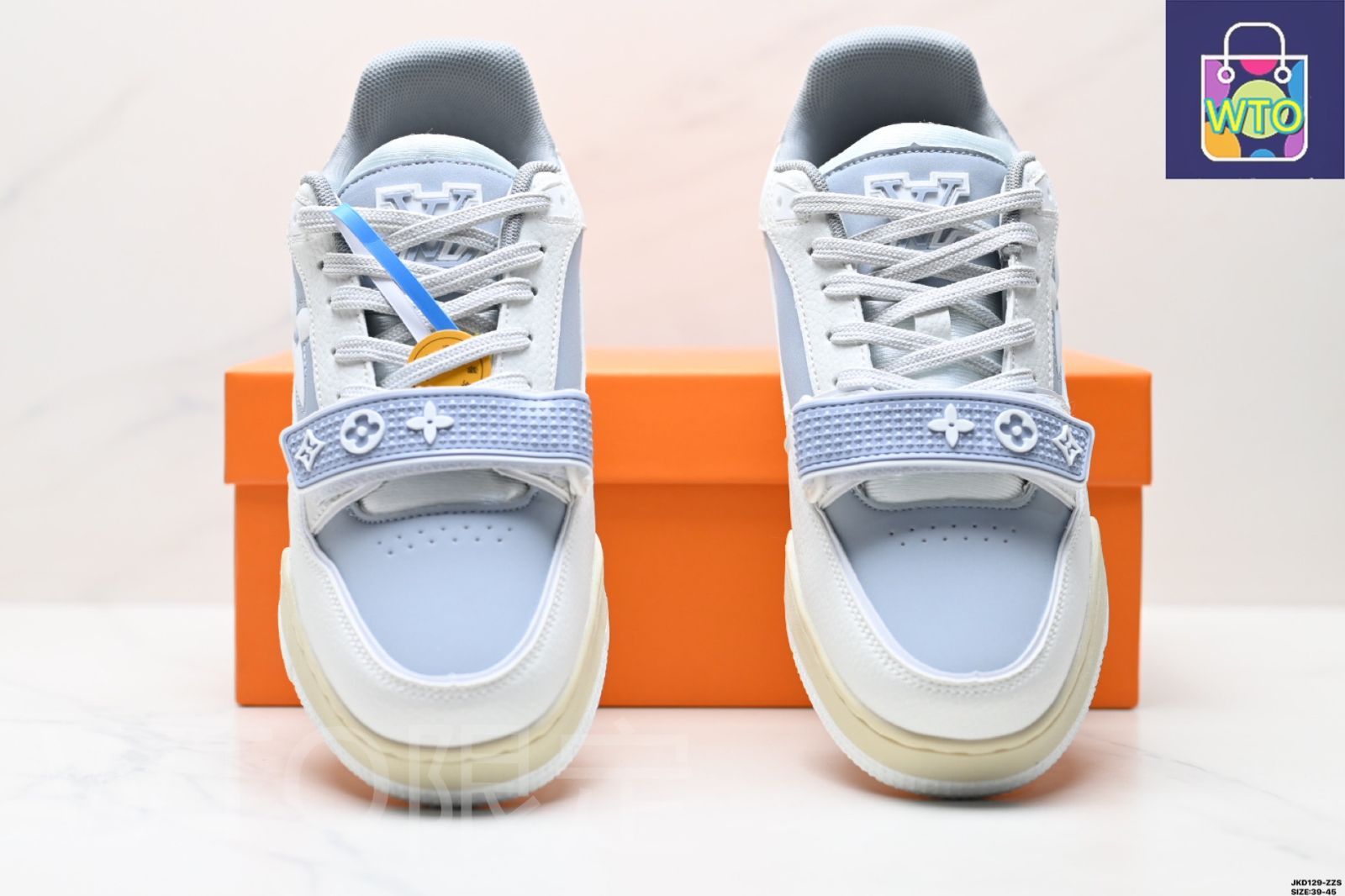 新品のLVルイ・ヴィトン Louis Vuitton Trainer スニーカー ロー