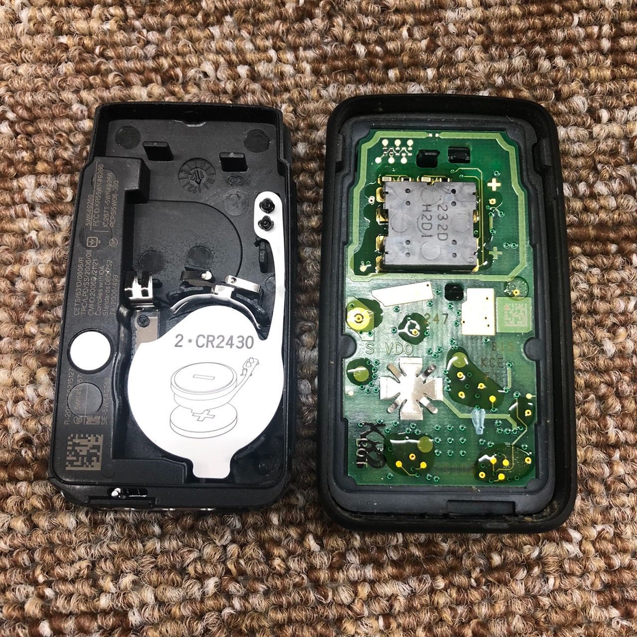 ボルボ　スマートキー ボルボ スマートキー 箱付き - メルカリ