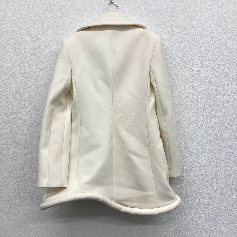 JW ANDERSON ジェイダブリューアンダーソン WOOL BUMPER-TUBE PEACOAT IN WHITE ピーコート - メルカリ