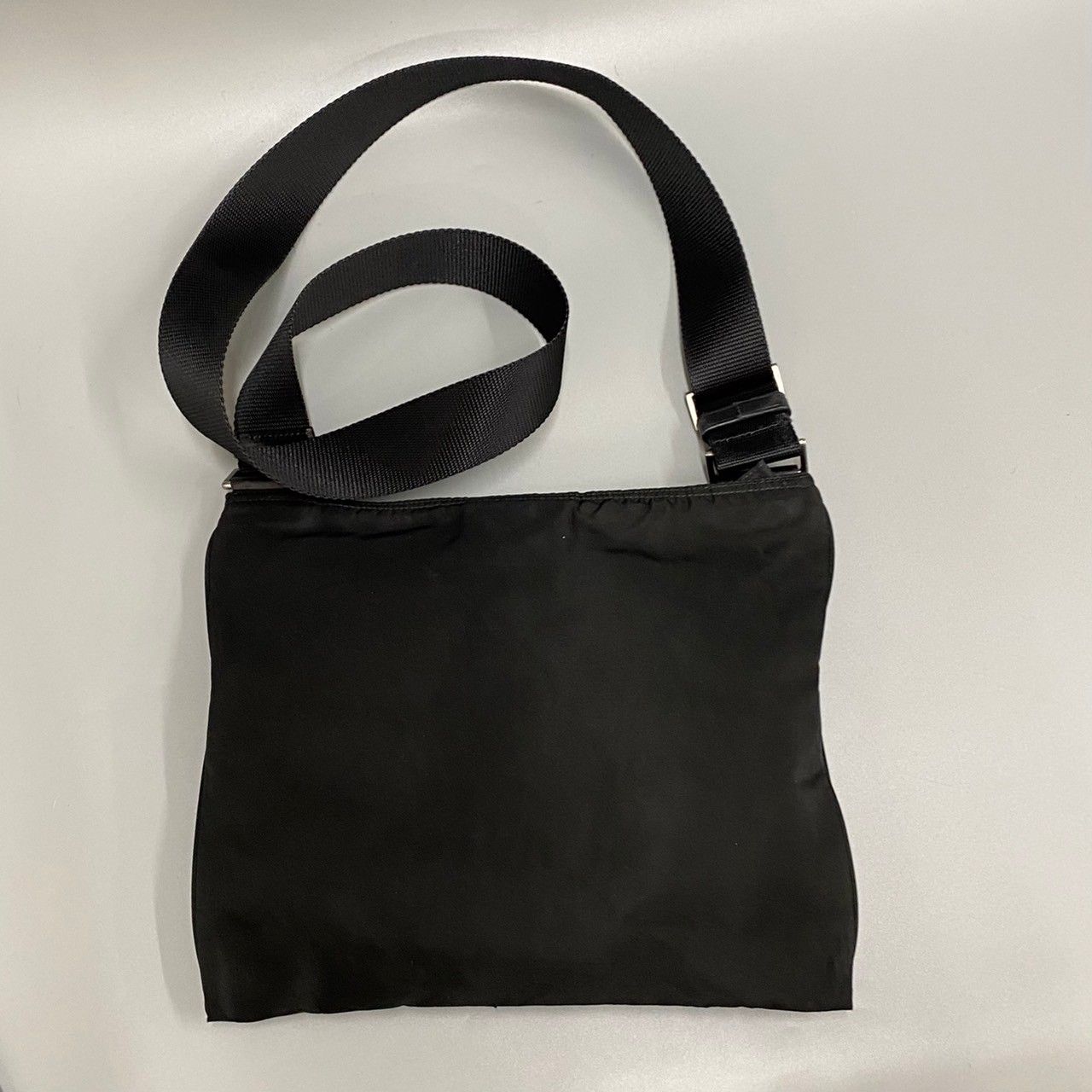 美品 レア品 PRADA プラダ 三角ロゴ 金具 ナイロン ミニ ショルダー 
