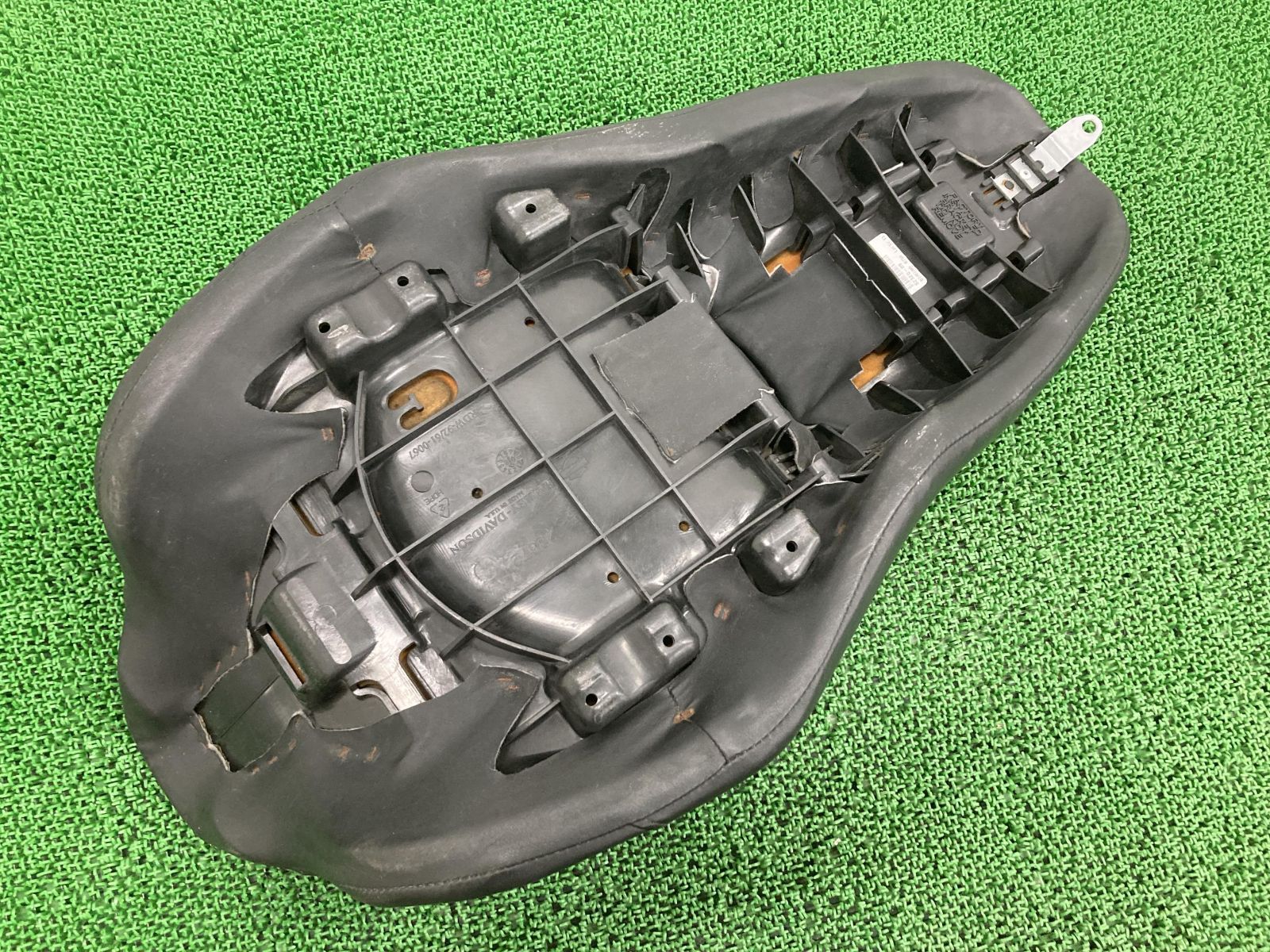 スポーツスター ハーレー純正 スーパーリデュース リーチ シート 07-22