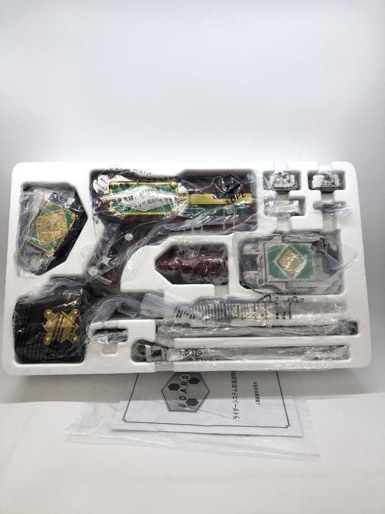 中古】バンダイ CSM ギャレンバックル＆ラウズアブゾーバー