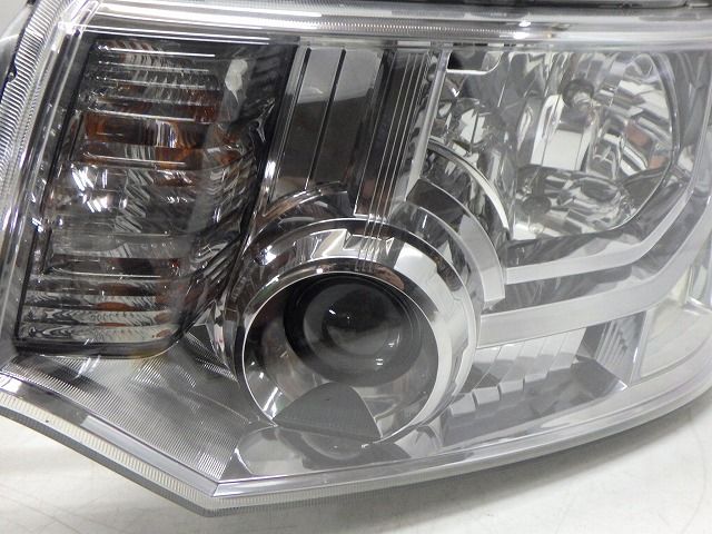 デリカ D：5 CV5W ヘッドライト 左右 レベ付 コイト100-87918