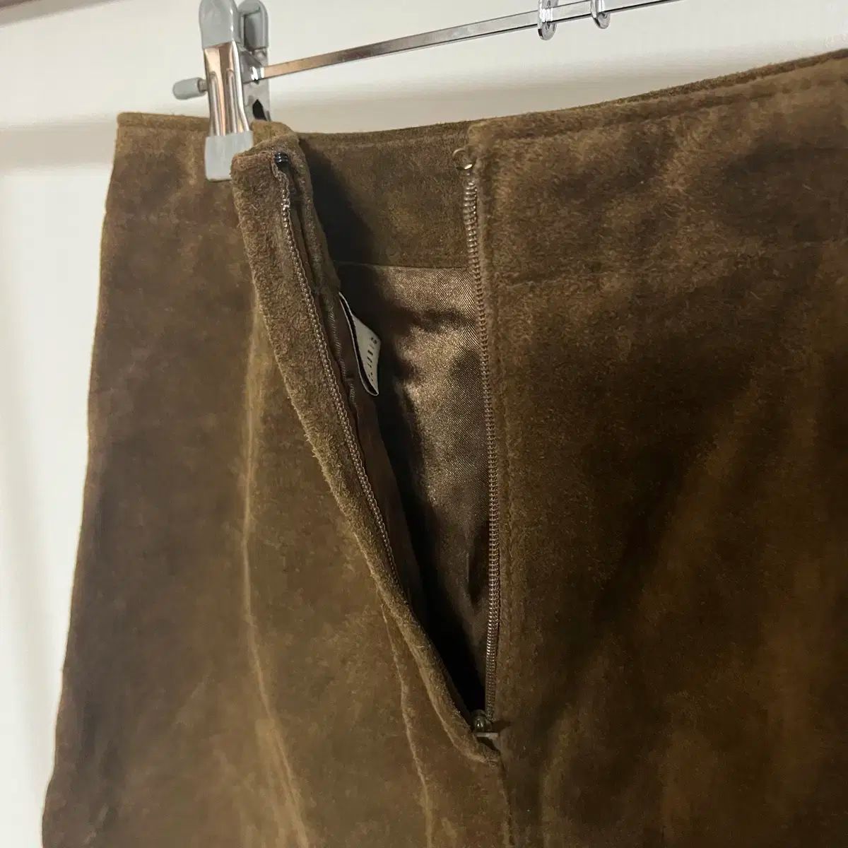 DKNY ミニスカート