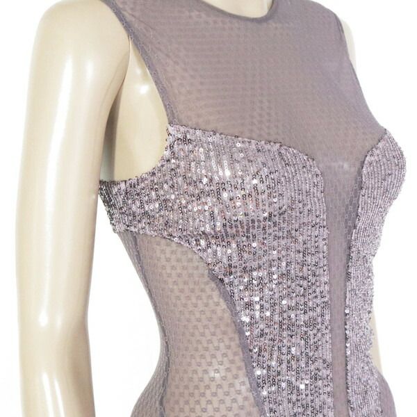 ノースリーブトップス