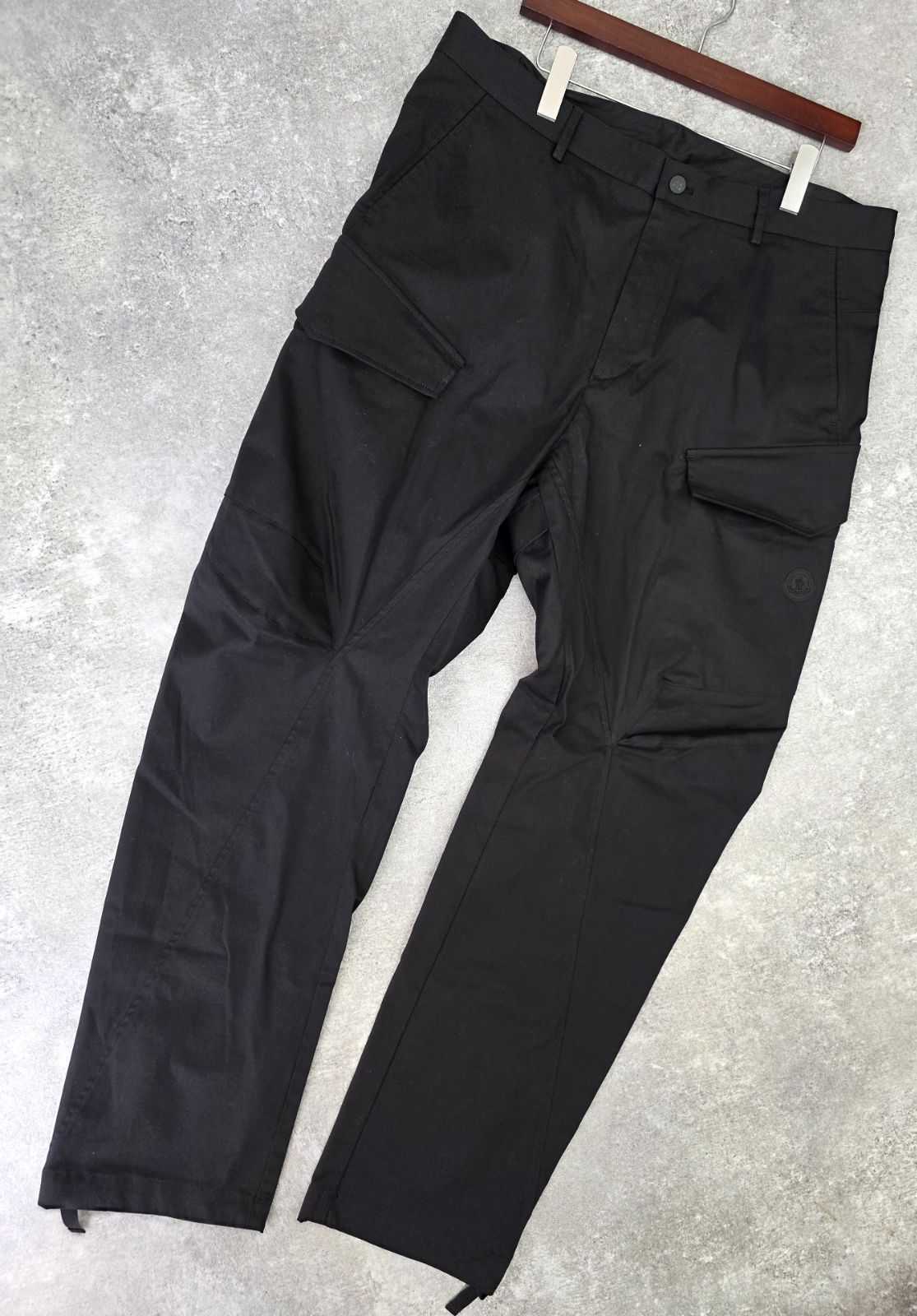 23 AW MONCLER モンクレール カーゴパンツ 裾ドローストリング ラバーワッペン付き パンツ メンズ 52 ネイビー PAWNSHOPRiZ パウンショップリズ