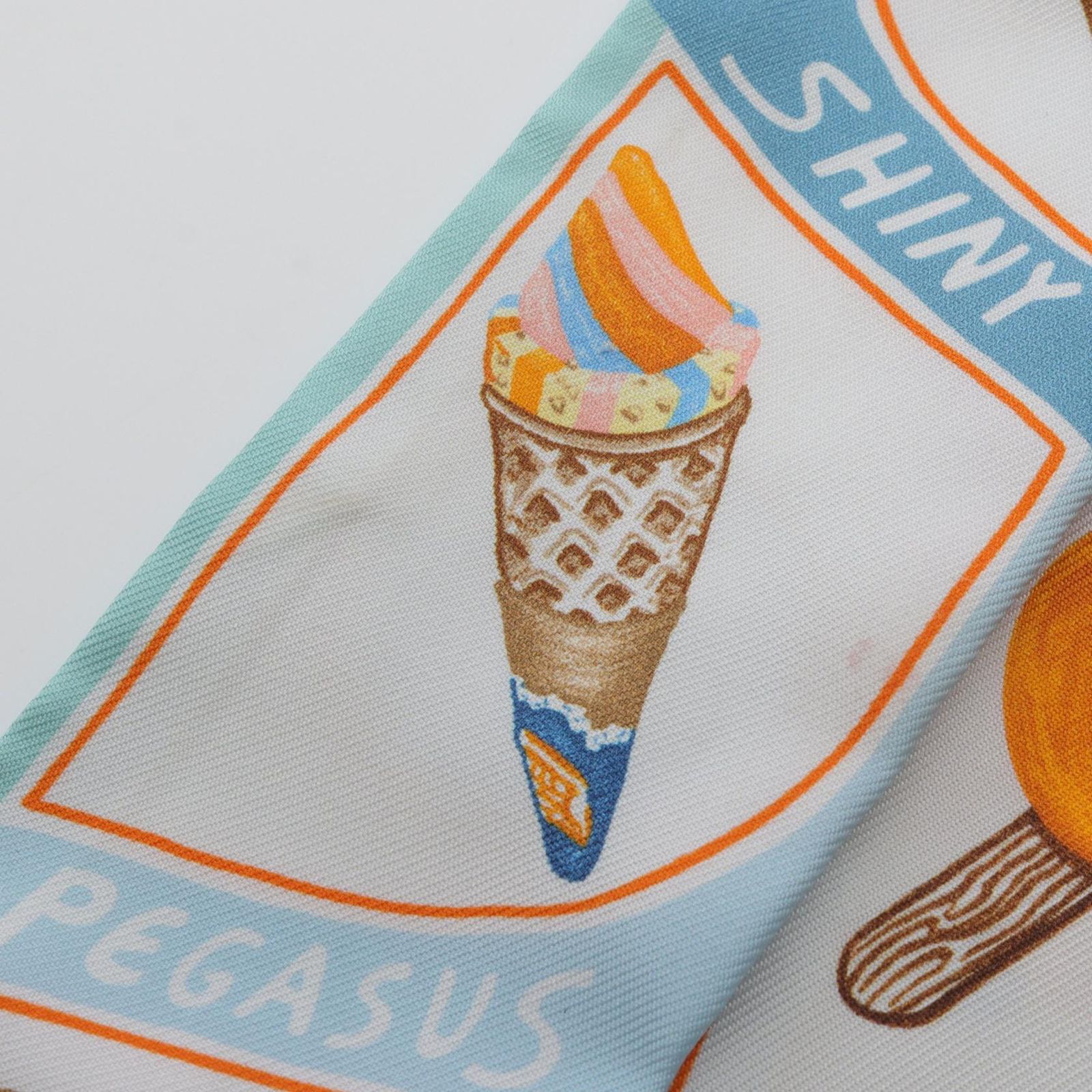 新品・未使用 Hermes エルメス　ツイリースカーフ　ファニー・アイスクリーム エルメス ツイリー Funny Ice Cream ファニー アイスクリーム