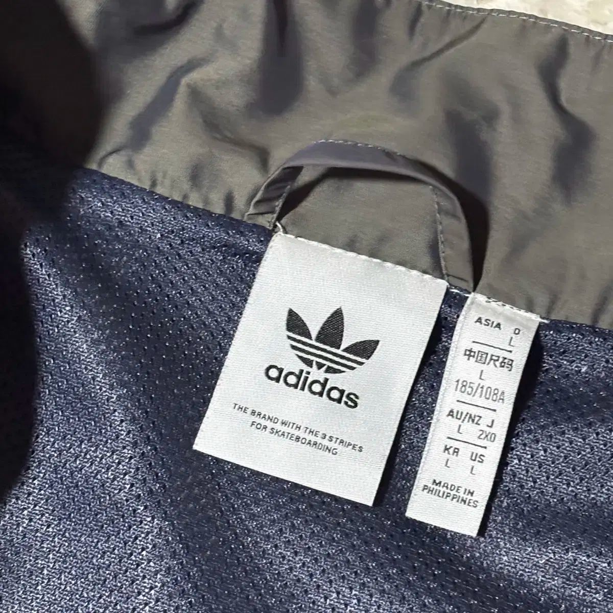 adidas アディダス