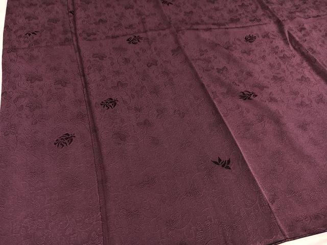 上質な色無地 花鳥唐草地紋