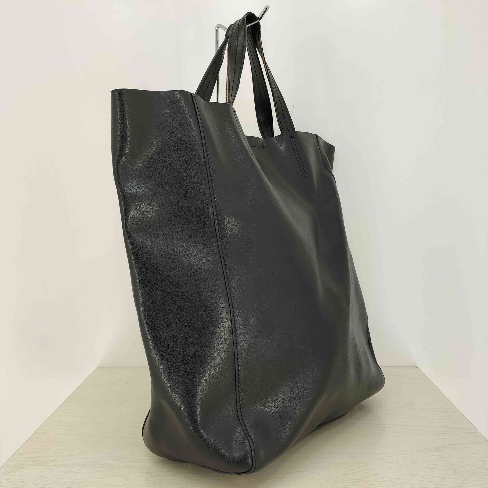 BANANA REPUBLIC レザートート ブラック BANANA REPUBLIC トートバッグ FACTORY STORE ヴィーガンレザー